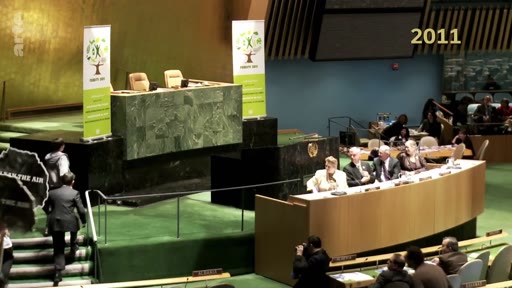 Vue d'ensemble de la salle de l'Assemblée générale des Nations Unies à New York en 2011, lors d'une conférence internationale sur l'environnement.