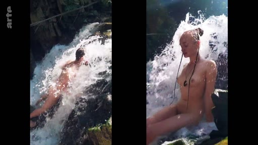 Une femme aux cheveux courts se baigne nue sous une cascade, dans une scène évoquant la nature et la liberté. Cette séquence visuelle, marquée par le logo de la chaîne Arte, illustre une réflexion sur la vie et le corps.